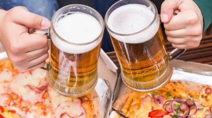 No existe mejor dúo que la pizza y cerveza